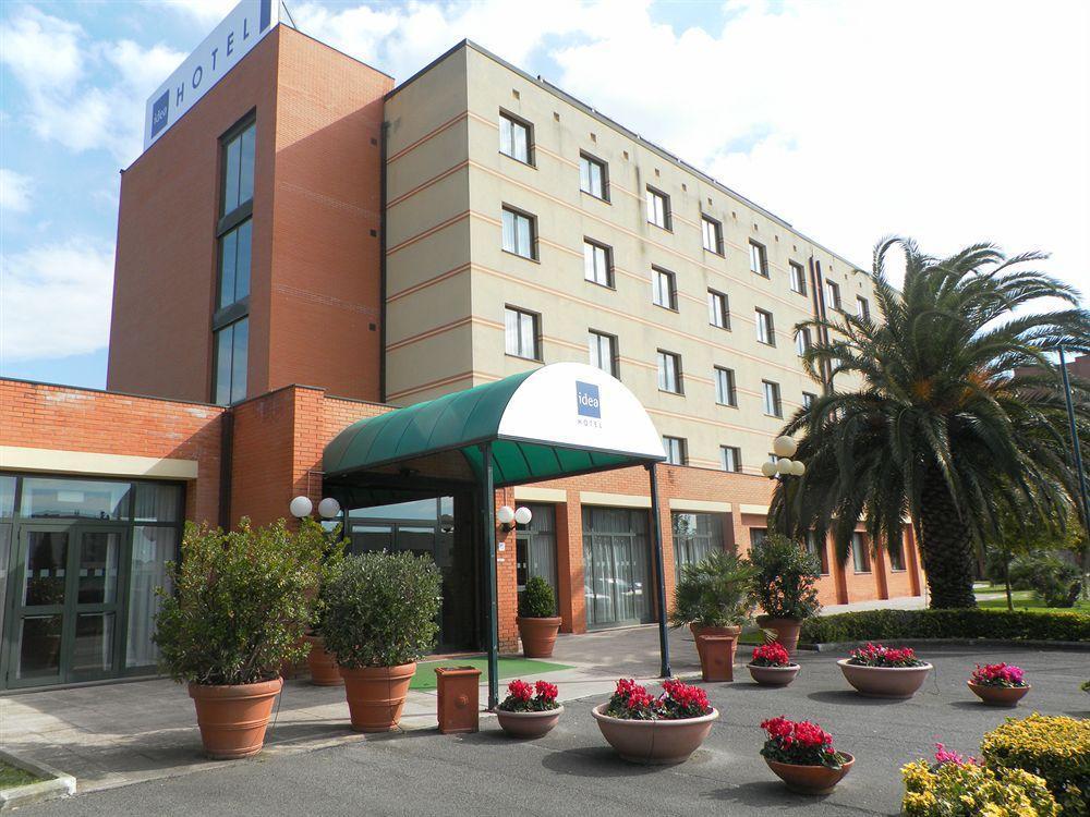 Meditur Hotel Pomezia Kültér fotó